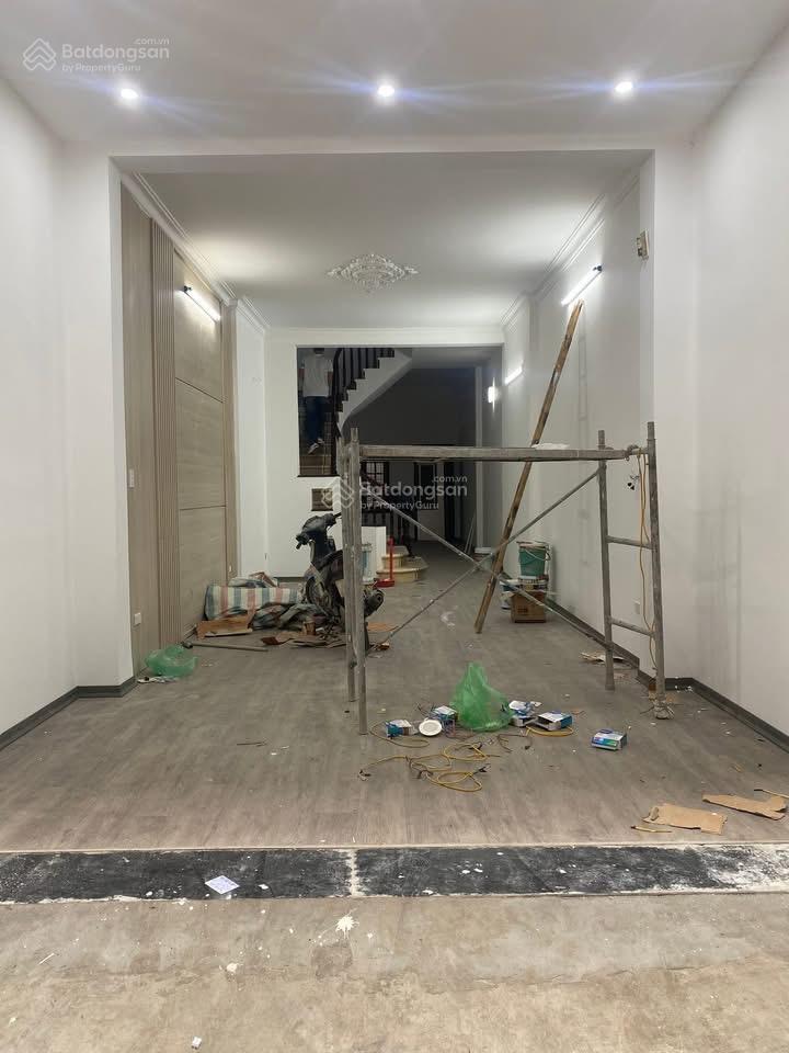 Bán nhà phố đặng thuỳ trâm, cầu giấy, phân lô oto đỗ cửa dt70m2 x 4 tầng, 1 bước ra phố, giá 24 tỷ