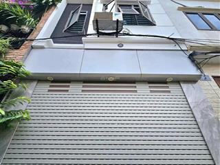 Bán nhà phố quan hoa, cầu giấy. dt46m2 x 5 tầng, 5 phòng ngủ, 1 bước ra phố lớn, giá 10 tỷ nhỏ