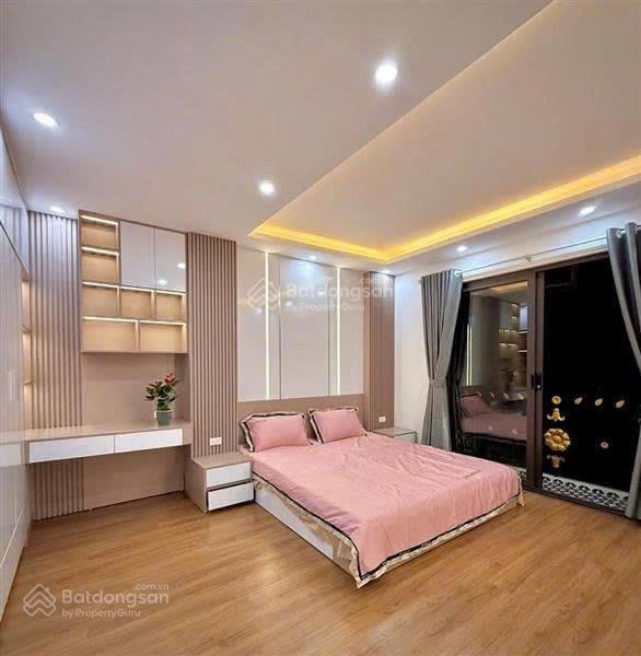 Bán gấp nhà phố khúc thừa dụ, dt 65m2 x 7t thang máy, oto đỗ cửa, giá chỉ 15 tỷ nhỉnh