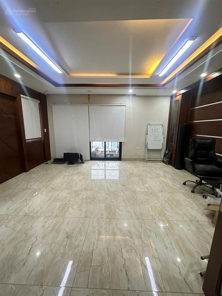 Bán tòa văn phòng phố đình thôn, dt 85m2 x 7 tầng, mặt tiền 6m. dòng tiền 1,5 tỷ/năm giá 30 tỷ nhỏ