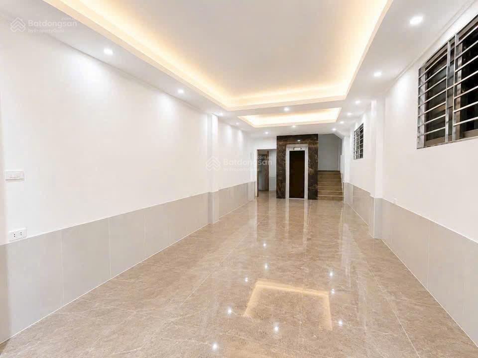 Bán tòa building ô tô tránh  lô góc  phố lê quang đạo  60m2 x 7 tầng, hiếm có khó tìm