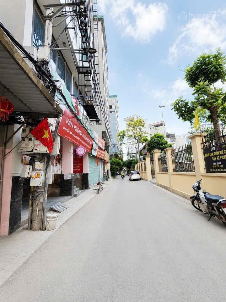 Bán tòa building ô tô tránh  lô góc  phố lê quang đạo  60m2 x 7 tầng, hiếm có khó tìm
