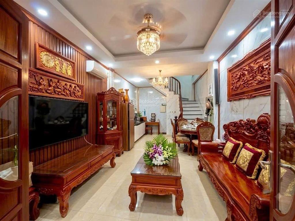 Nhà đẹp lô góc phố lê quang đạo 200m ra svđ mỹ đình  40m2 x 5 tầng, giá 7 tỷ nhỉnh