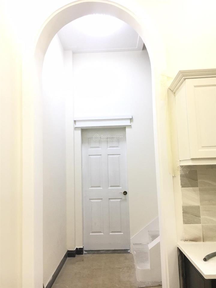 Chính chủ cần chuyển nhượng căn nhà khu đông bắc k1 (đối diện công viên) 2 tầng, dt đất 85m2