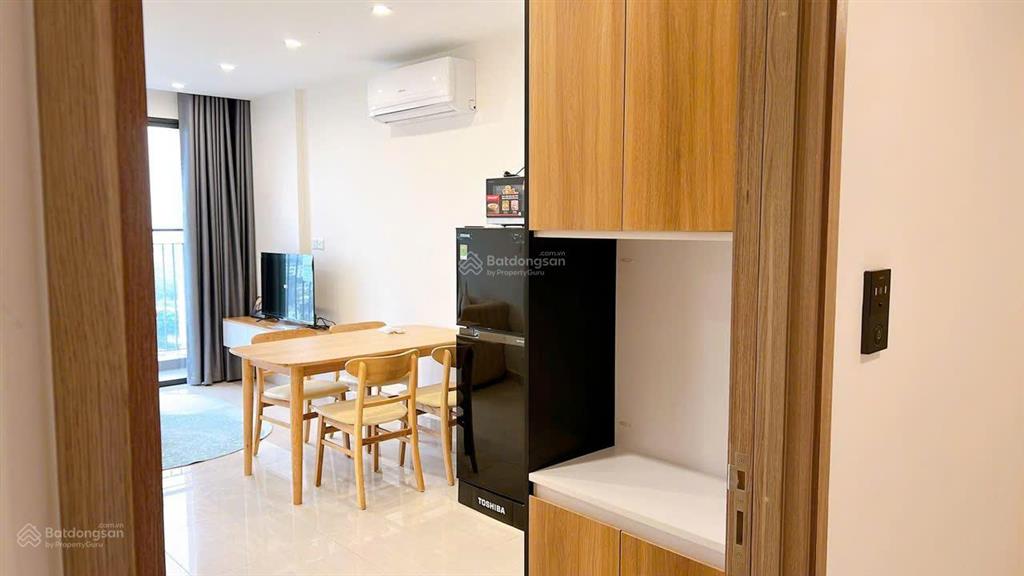 Bán nhanh trong tuần căn studio 33m2 view thằng hồ rất đẹp, đang cho thuê 14tr/tháng. giá 3.75 tỷ