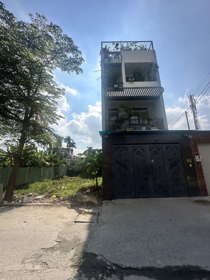 Đất Đẹp Hẽm 8m Ngay Ngã 4 Nữ Dân Công - Quách Điêu 10 x 27m Giá 9.4 Tỷ