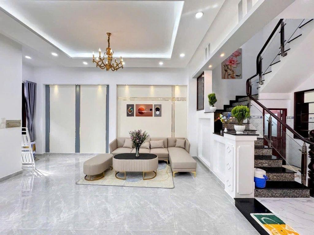 Bán Biệt Thự Mini Mặt Tiền Nội Bộ Giáp Tân Phú – 6 x 16m Giá 9.3 Tỷ