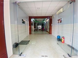 Bán gấp nhà 1 trệt 1 lầu, ngang 4.2m, dt 324m2, mặt tiền đt 824 sát bella villa trần anh xã đức hòa