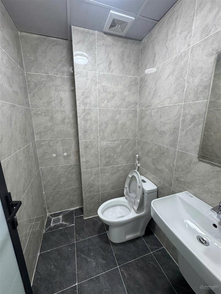 Cho thuê văn phòng tại số 6 ngõ 1, bùi huy bích, 32 triệu, 280 m2, view đẹp!