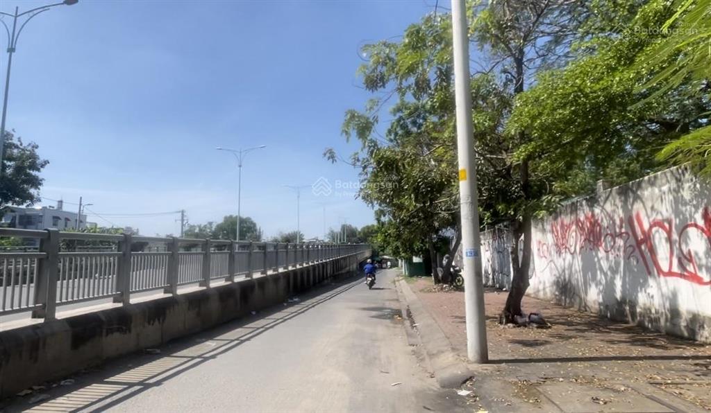 Bán đất p.tân hưng lk nguyễn thị thập himlam lô góc 75.42m2 gb 18,5 tỷ  0908 935 ***