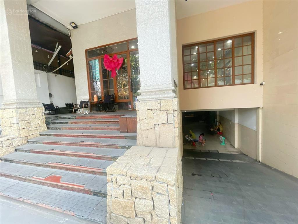 Cho thuê rẻ 165tr/th nhà 10x20m mặt tiền đ. nguyễn thị thập himlam nhà tkvp  0908 935 ***