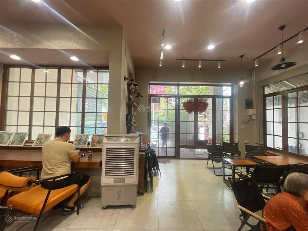 Cho thuê rẻ 165tr/th nhà 10x20m mặt tiền đ. nguyễn thị thập himlam nhà tkvp  0908 935 ***