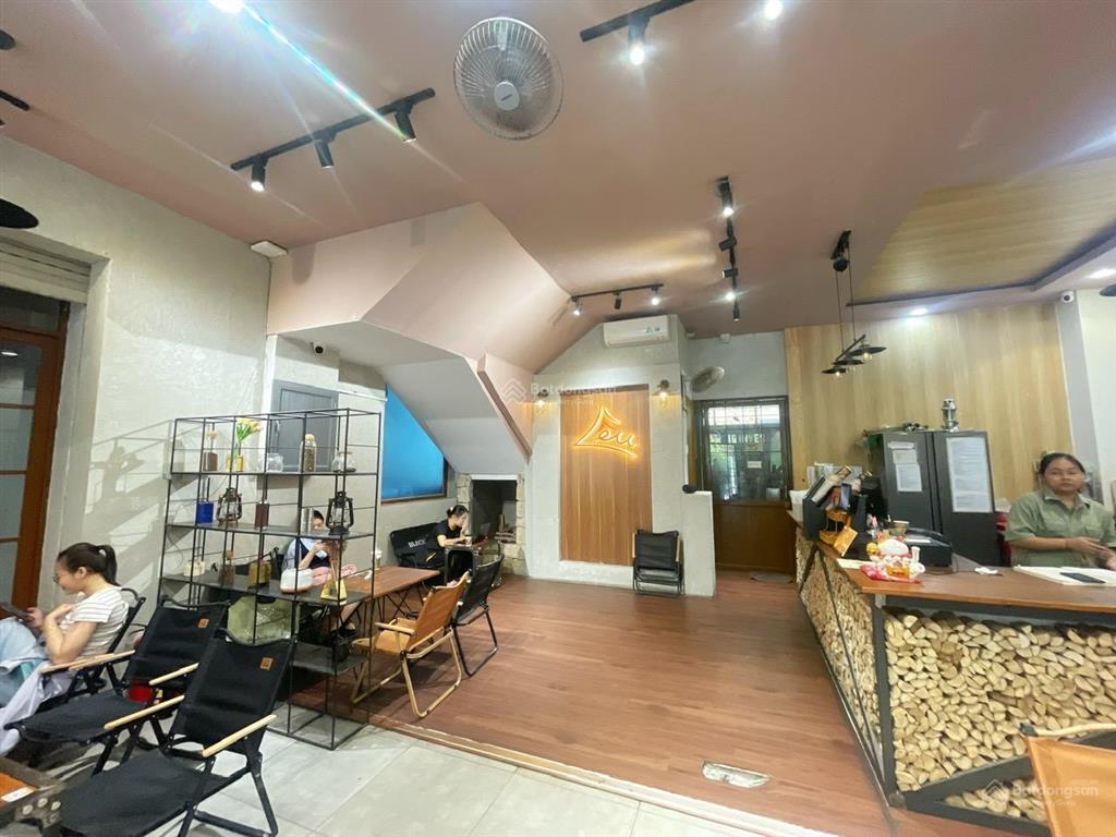 Cho thuê rẻ 165tr/th nhà 10x20m mặt tiền đ. nguyễn thị thập himlam nhà tkvp  0908 935 ***