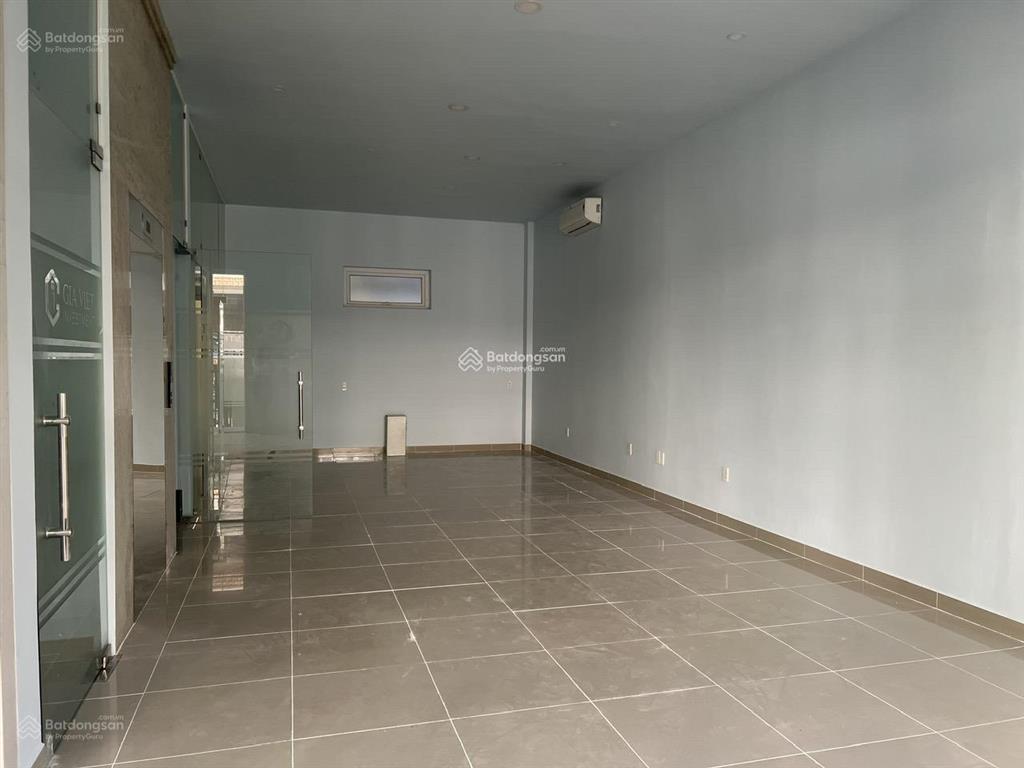 Cho thuê biêt thự himlam 7.5x20m2 tk văn phòng + có tm lk khuôn viên giá 65tr  0908 935 ***