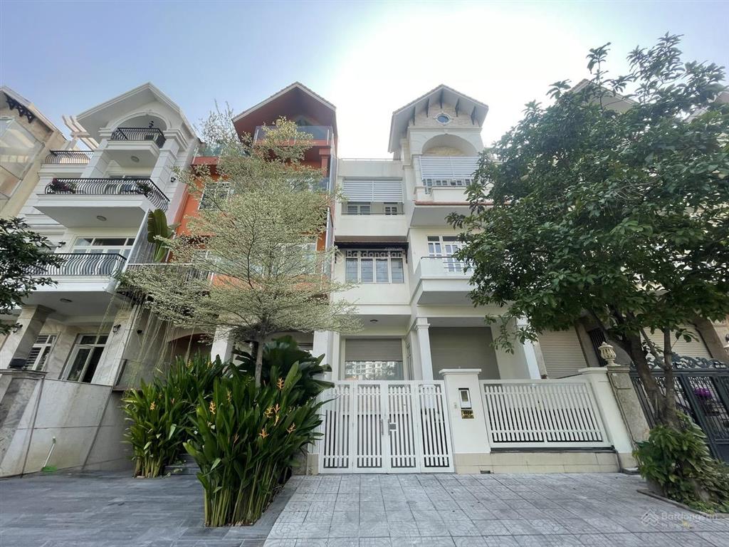 Cho thuê biêt thự himlam 7.5x20m2 tk văn phòng + có tm lk khuôn viên giá 65tr  0908 935 ***