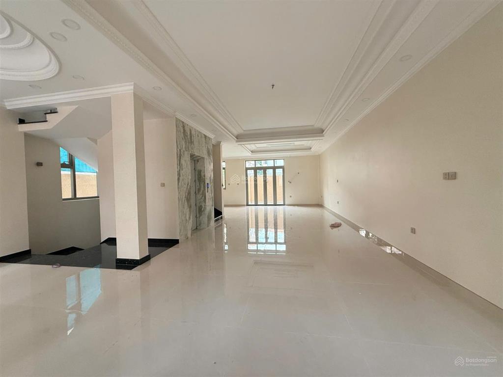 Cho thuê biệt thự himlam siêu cao cấp mới 100% thiết bị hiện đại + có tm giá 100tr  0908 935 ***