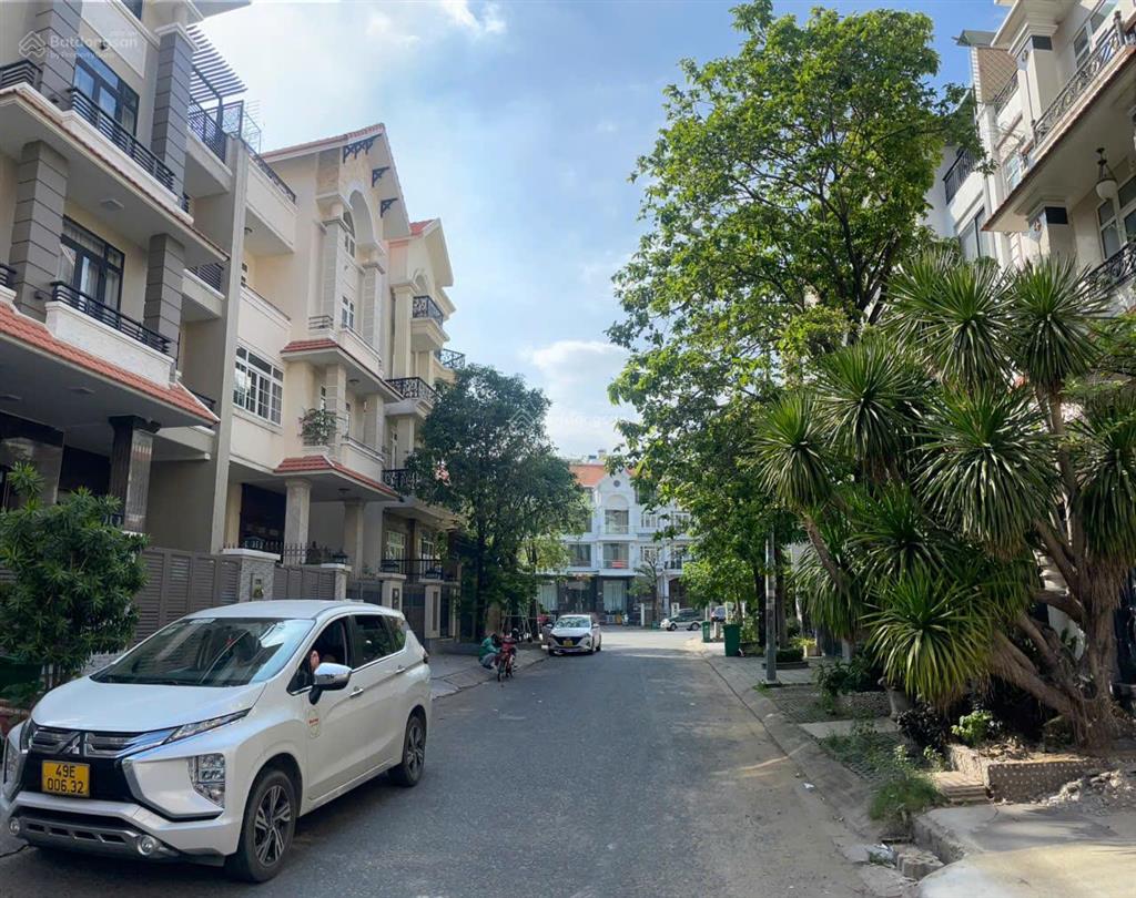 Cho thuê biệt thự himlam siêu cao cấp mới 100% thiết bị hiện đại + có tm giá 100tr  0908 935 ***