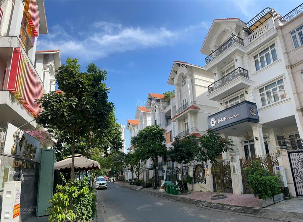 Cho thuê biệt thự himlam siêu cao cấp mới 100% thiết bị hiện đại + có tm giá 100tr  0908 935 ***