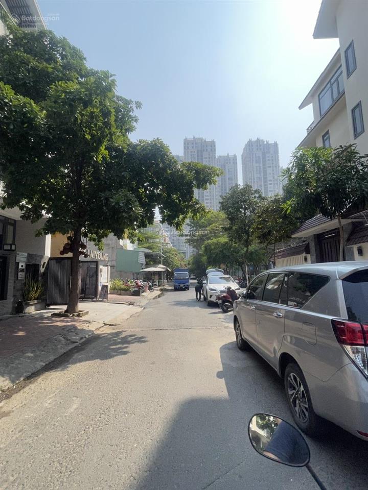 Cho thuê nhà phố himlam cao cấp full nội thất, có thang máy 5pn + 5wc giá 60tr  0908 935 ***