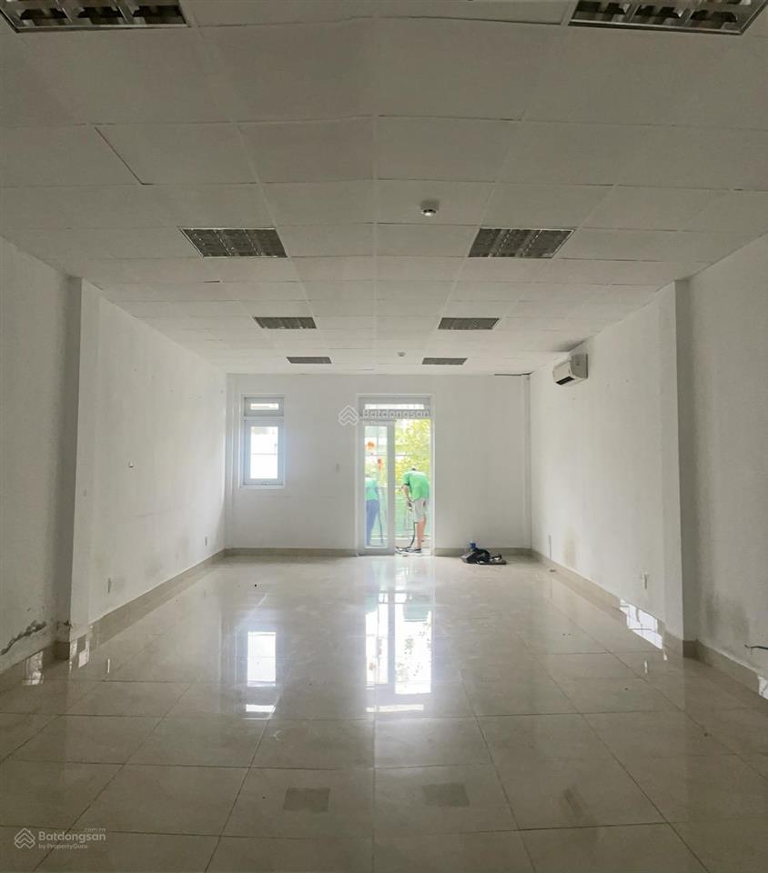 Giá tốt 70tr/th nhà mặt tiền, có tm, pccc, tkvp mt nguyễn thị thập himlam  0908 935 ***