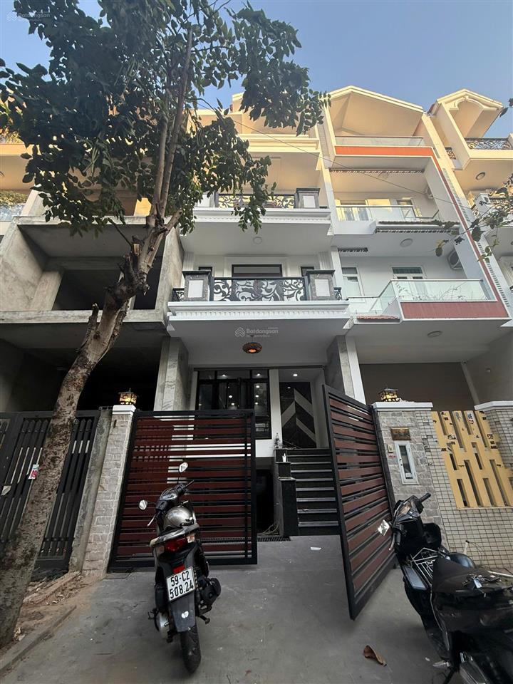 Bán nhà phố đ.14m kđt himlam dt 5x20m2 nội thất full, hướng t giá 28,5 tỷ  0908 935 ***