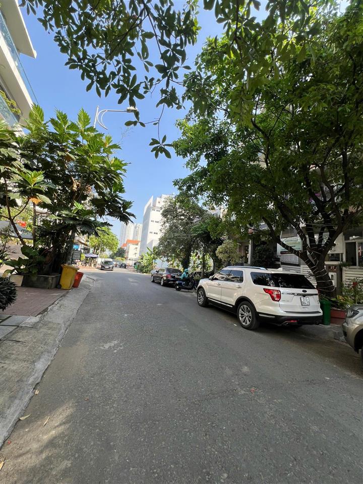 Bán nhà phố đ.14m kđt himlam dt 5x20m2 nội thất full, hướng t giá 28,5 tỷ  0908 935 ***