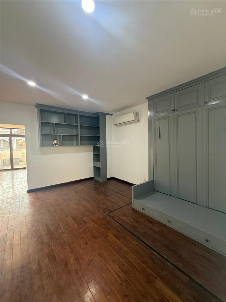 Bán nhà phố đ.14m kđt himlam dt 5x20m2 nội thất full, hướng t giá 28,5 tỷ  0908 935 ***