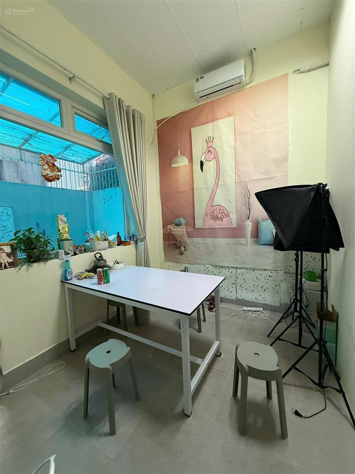 Cho thuê biệt thự đ.16m đ.nội bộ đẹp nhất himlam dt 7.5x20m2 có tm + tkvp giá 65tr  0908 935 ***