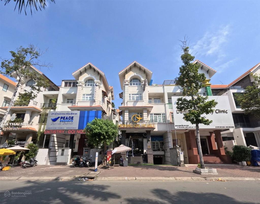 Bán biệt thự vip mt đ. nguyễn thị thập himlam dt 200m2 + hđt 170tr có tm gb 120 tỷ  0908 935 ***