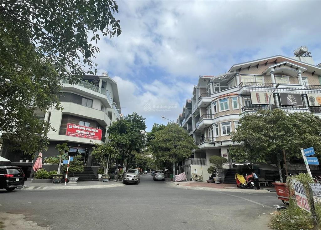 Cho thuê 50tr/th nhà phố khu himlam 5x20m2 kề mặt tiền nguyễn thị thập  0908 935 ***