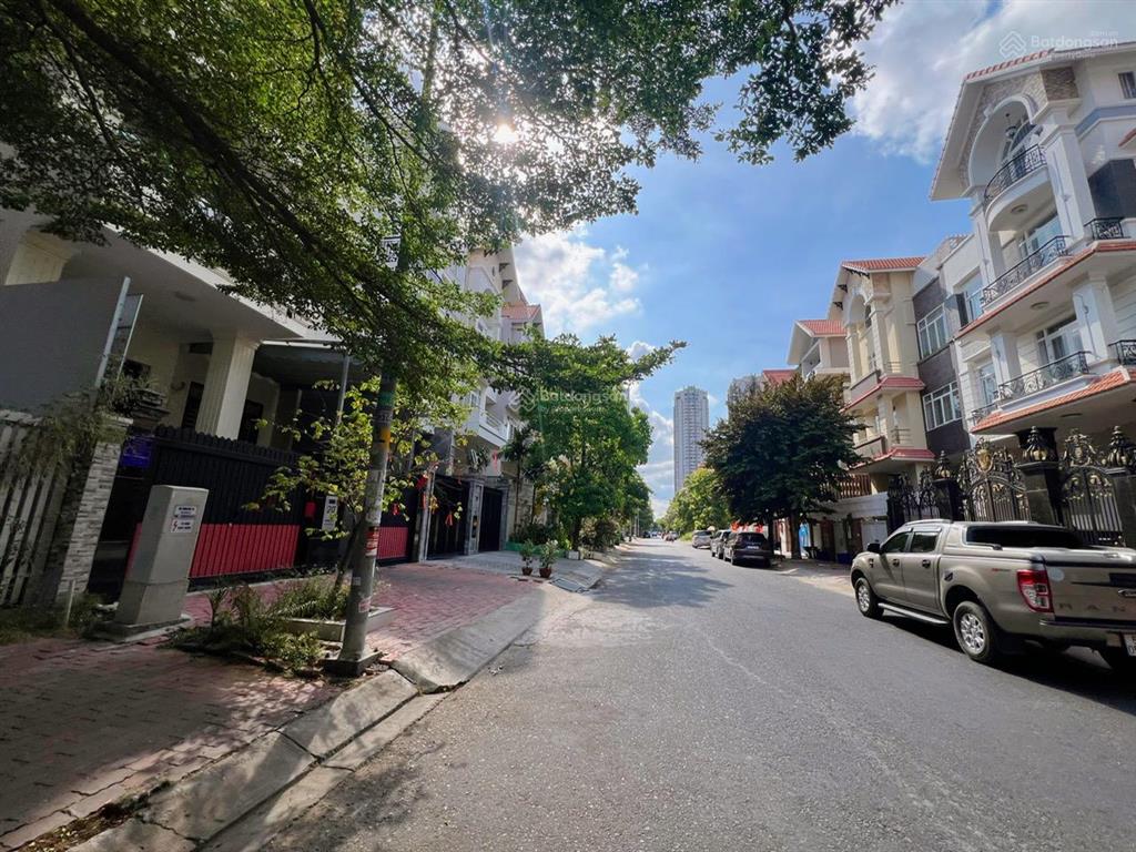 Biệt thự tk văn phòng mt đ.16m kđt himlam dt 7.5x20m2 có thang máy giá 65tr  0908 935 ***