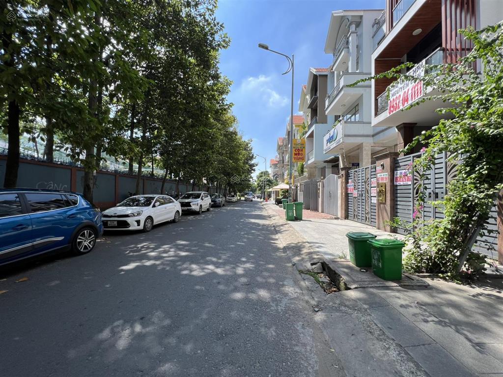 Biệt thự tk văn phòng mt đ.16m kđt himlam dt 7.5x20m2 có thang máy giá 65tr  0908 935 ***