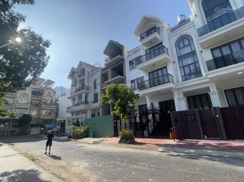 Bán 46,8 tỷ biệt thự himlam dt 7.5x20m2 mới xây, có tm có sổ view hồ khuôn viên 0908 935 ***