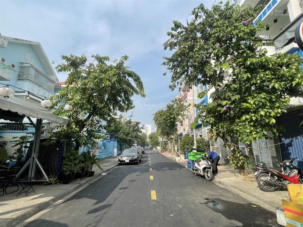 Bán đất khu nhà cao cấp tdc himlam dt 5x18m2 liền kề khuôn viên giá 19,5 tỷ  0908 935 ***