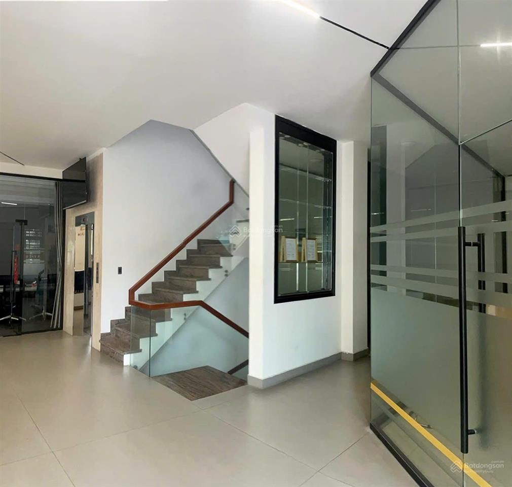 Cho thuê 200tr cặp biệt thự him lam dt 20x20m dtsd 1000m2 tk chuẩn vp, có tm  0908 935 ***