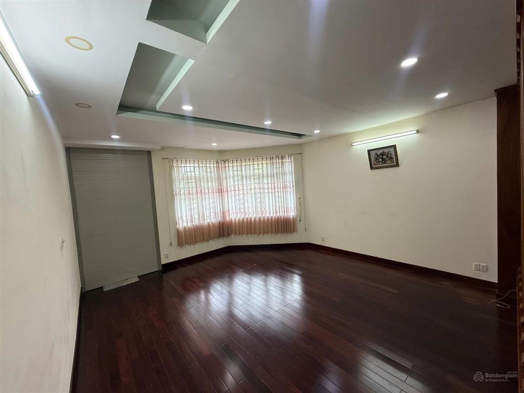 Gấp cần bán nhanh giảm mạnh 43 tỷ nhà căn góc 2 mt himlam có thang máy  0908 935 ***
