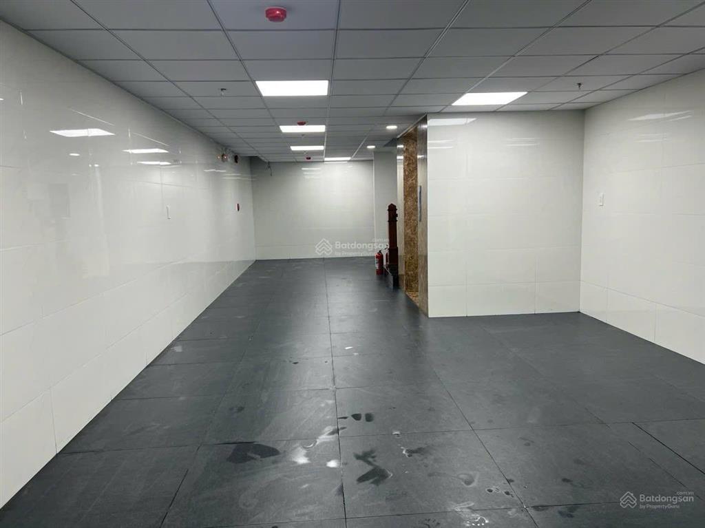 Khan hiếm giảm 35 tỷ nhà phố đ.hoàng trọng mậu himlam sẵn hđt,tkvp cao cấp shr  0908 935 ***