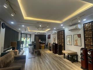 Bán nhà căn góc kề nguyễn thị thập himlam dt 137,5m2 có tm bán gấp 51 tỷ  0908 935 ***