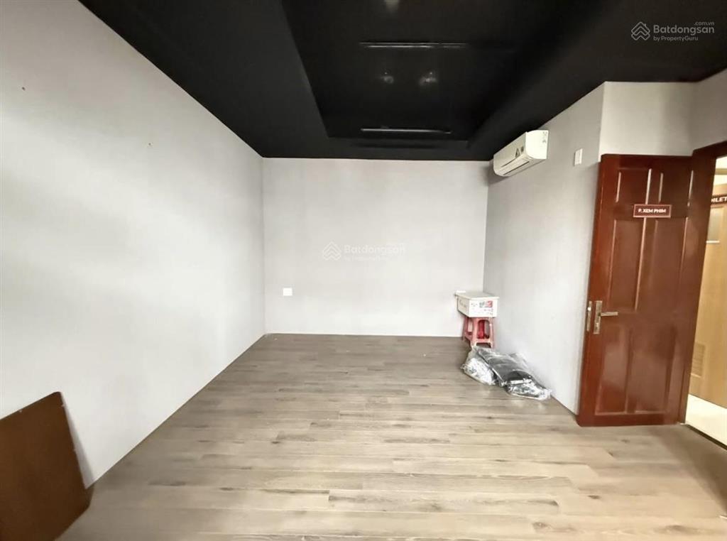 Bán nhà căn góc kề nguyễn thị thập himlam dt 137,5m2 có tm bán gấp 51 tỷ  0908 935 ***