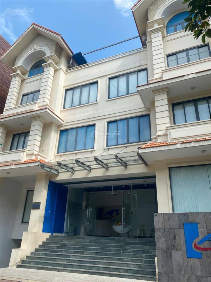 Cho thuê tòa nhà 20x20m mt đ. nguyễn thị thập đủ công năng pccc, tm giá 280tr  0908 935 ***