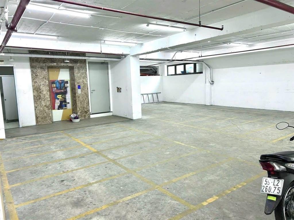 Cho thuê tòa nhà 20x20m mt đ. nguyễn thị thập đủ công năng pccc, tm giá 280tr  0908 935 ***