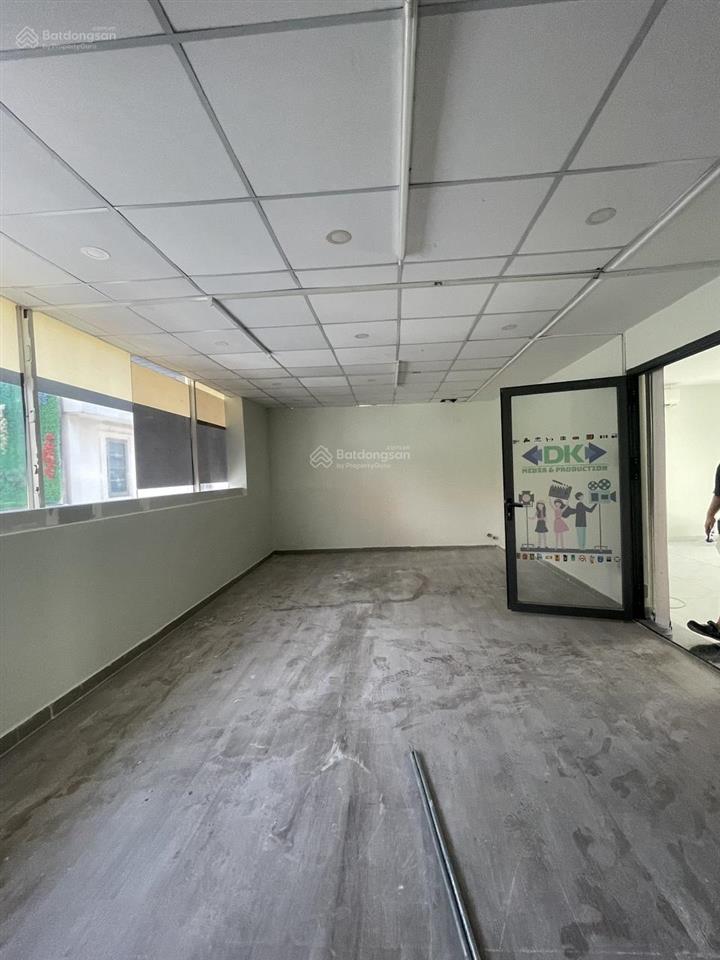 Biệt thự cao cấp himlam tk văn phòng, 5 máy lạnh/sàn, có thang máy giá 95tr  0908 935 ***