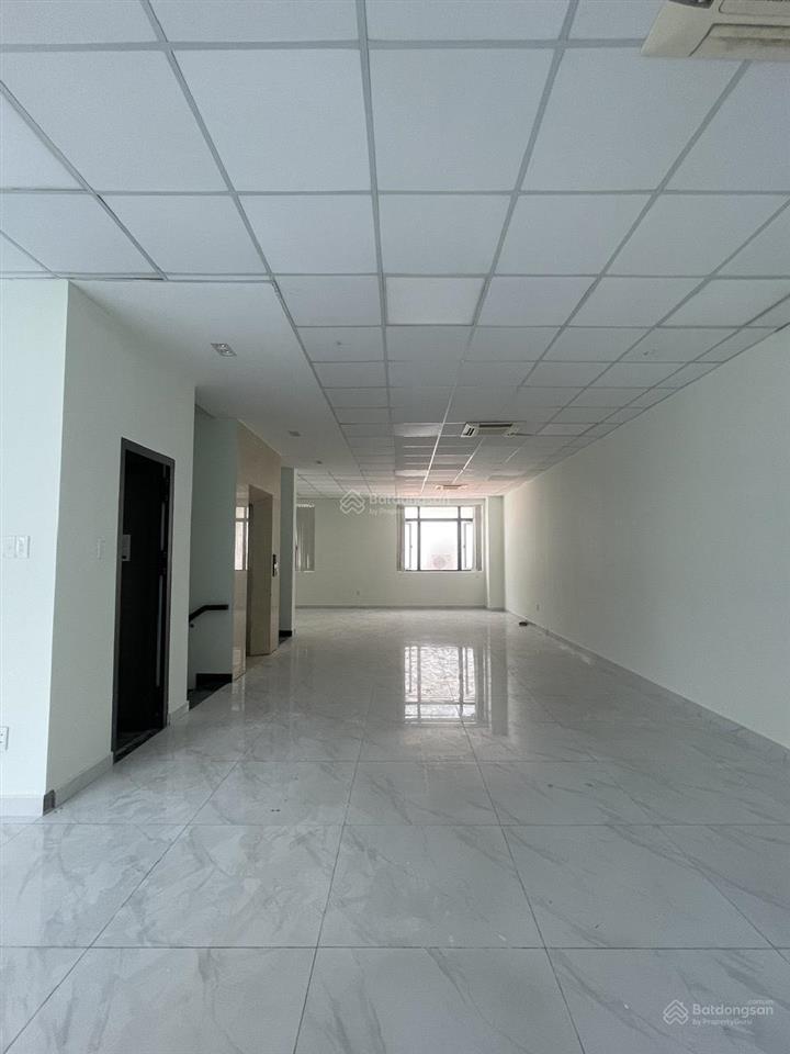 Biệt thự cao cấp himlam tk văn phòng, 5 máy lạnh/sàn, có thang máy giá 95tr  0908 935 ***