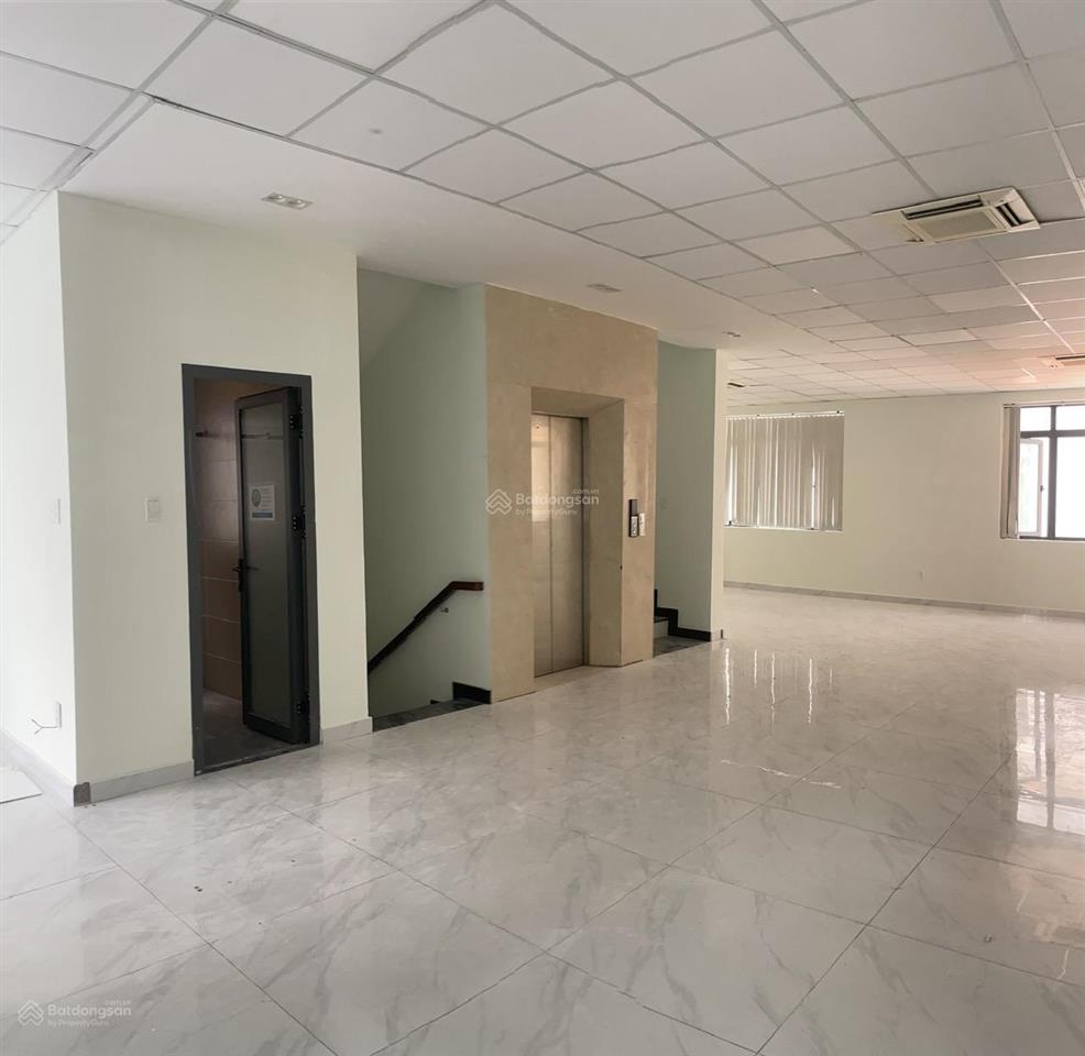 Biệt thự cao cấp himlam tk văn phòng, 5 máy lạnh/sàn, có thang máy giá 95tr  0908 935 ***