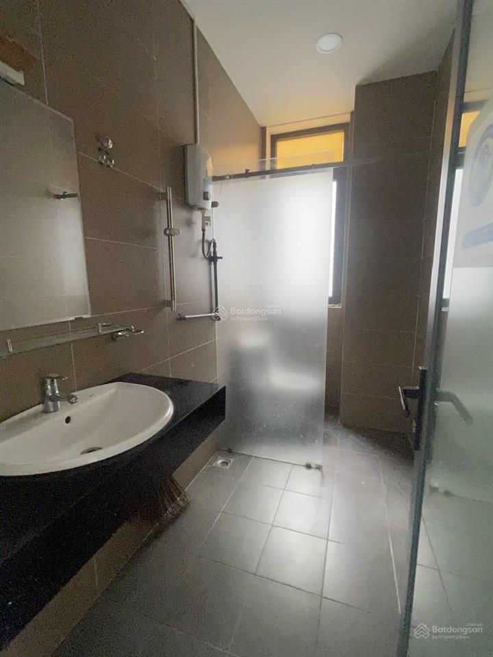 Biệt thự cao cấp himlam tk văn phòng, 5 máy lạnh/sàn, có thang máy giá 95tr  0908 935 ***