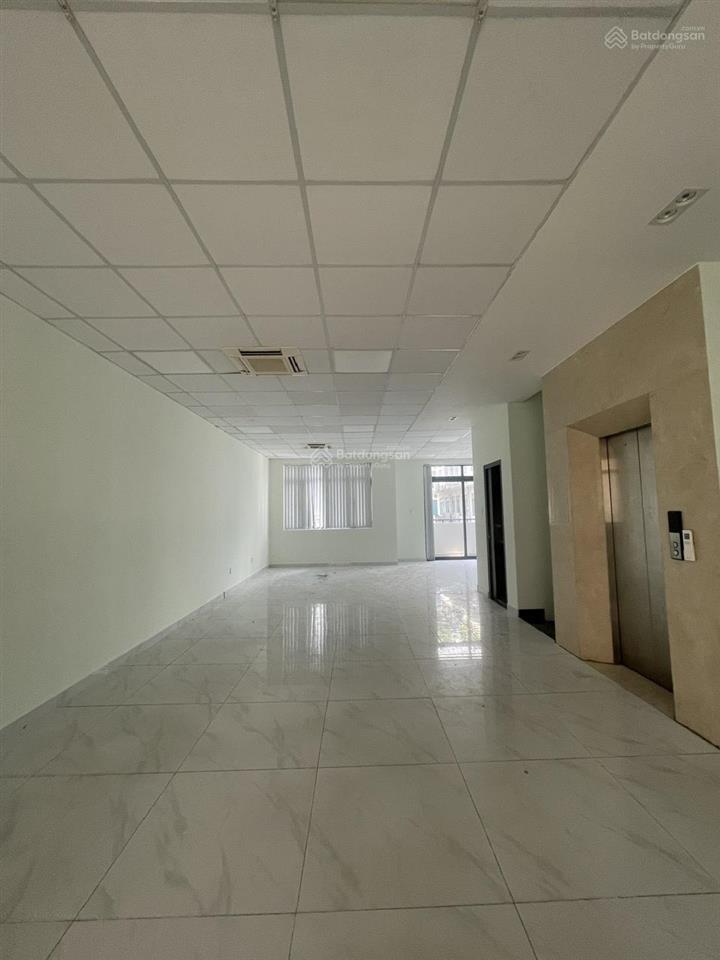 Biệt thự cao cấp himlam tk văn phòng, 5 máy lạnh/sàn, có thang máy giá 95tr  0908 935 ***