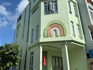 Cho thuê rẻ 45tr/th nhà phố tdc himlam có hầm, thang máy, đường 16m  0908 935 ***