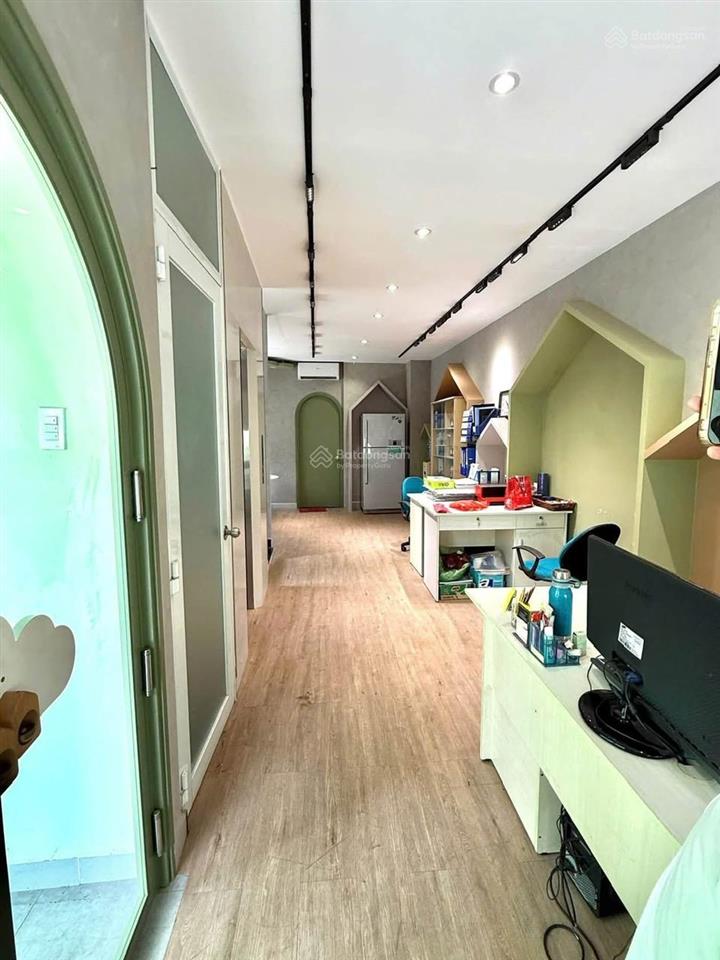 Cho thuê rẻ 45tr/th nhà phố tdc himlam có hầm, thang máy, đường 16m  0908 935 ***