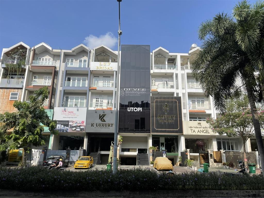 Cho thuê nhà phố cao cấp có thang máy đ. hoàng trọng mậu him lam giá tốt 65tr/th,  0908 935 ***