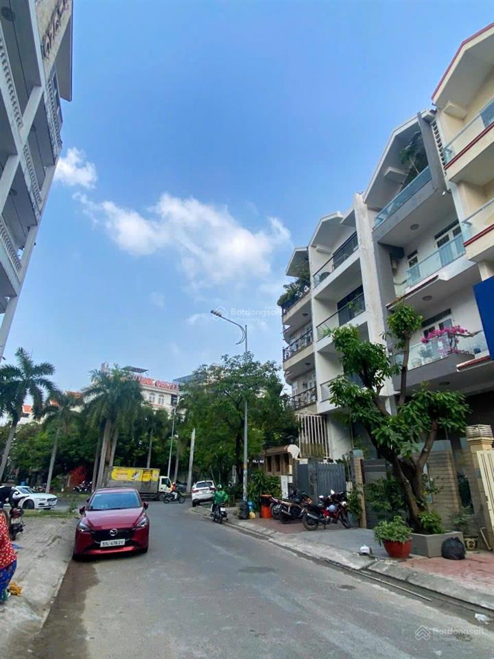 Cho thuê nhà phố himlam 5x20m2 mới, cao cấp, có tm, tk văn phòng giá 55tr  0908 935 ***